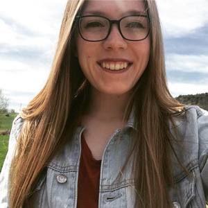 Meet your Posher, Carly